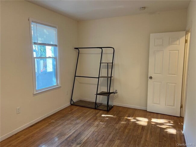 Building Photo - 42 E Main St