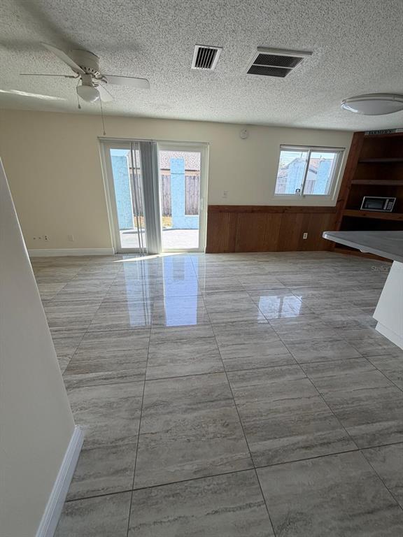 Building Photo - 8711 Sage Ct