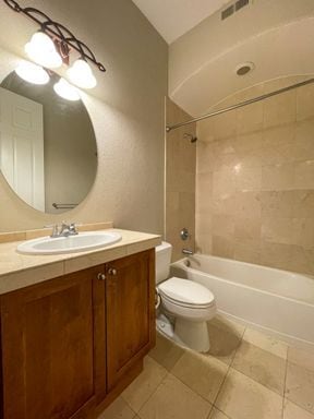 Building Photo - AMAZING 2 Bed /2 Bath Cherry Creek Condo! ...
