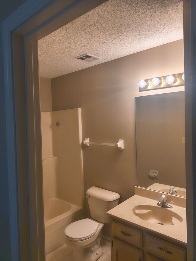 Building Photo - 8352 Keeli Cove