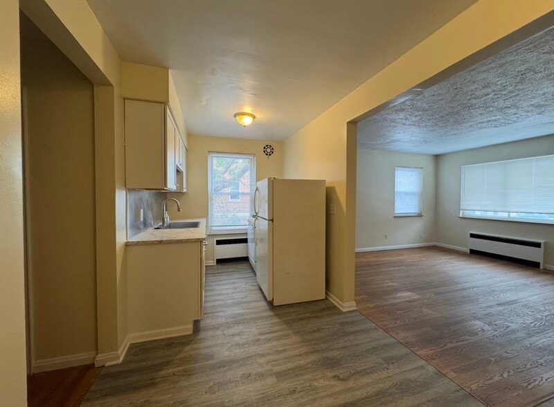 Building Photo - 6842 Montgomery Rd