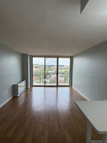 Building Photo - 1225 Martha Custis Dr