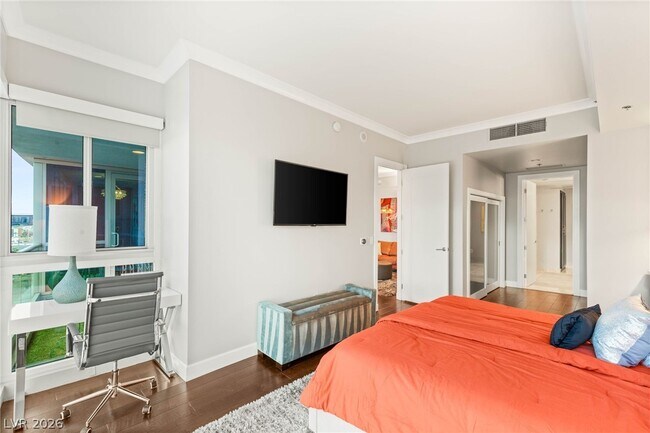 Building Photo - 4575 Dean Martin Dr