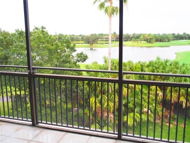 Building Photo - 16171 Blatt Blvd