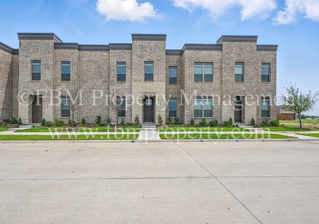 Primary Photo - 2120 Dena Dr