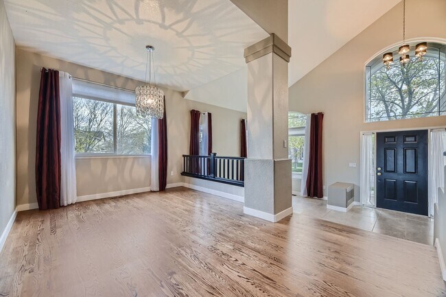 Building Photo - Luxury Living Awaits in this Grant Ranch H...