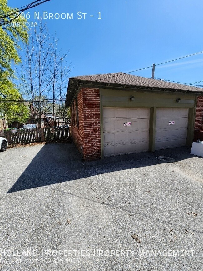 Building Photo - 1306 N Broom St