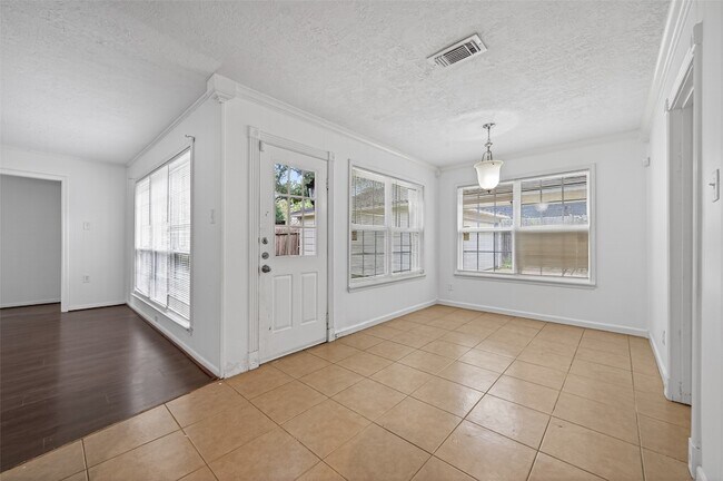 Building Photo - 17614 Telegraph Creek Dr