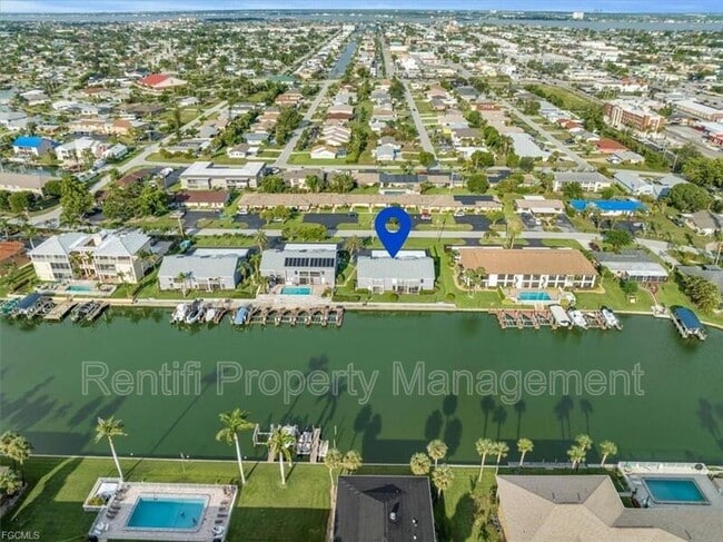 Building Photo - 4626 SE 5th Pl