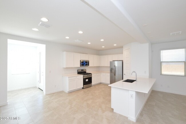 Building Photo - 12617 W Morten Ave