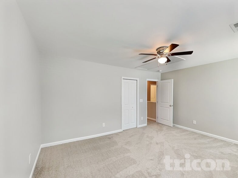 Building Photo - 663 Sequoia Dr