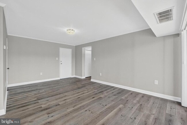 Building Photo - 1804 Metzerott Rd