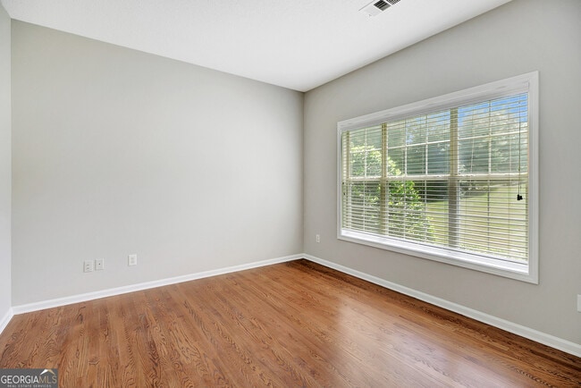 Building Photo - 75 Rock Mill Ct