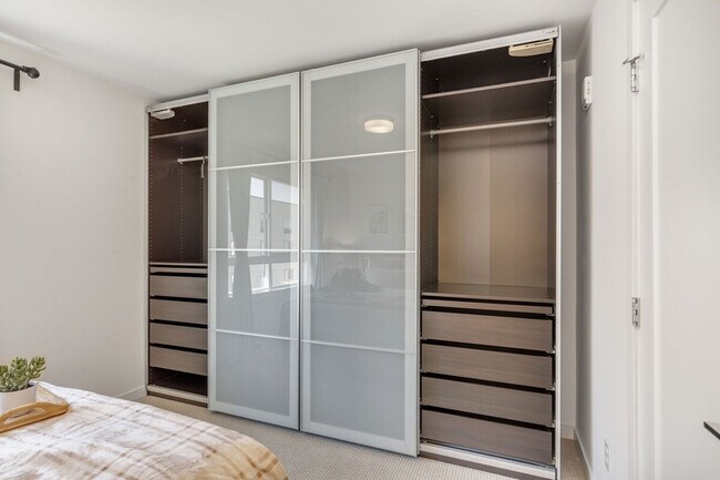 Building Photo - 722 3rd Ave N