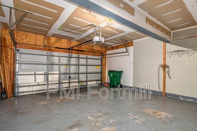 Building Photo - 10922 Sedgemoor Ln