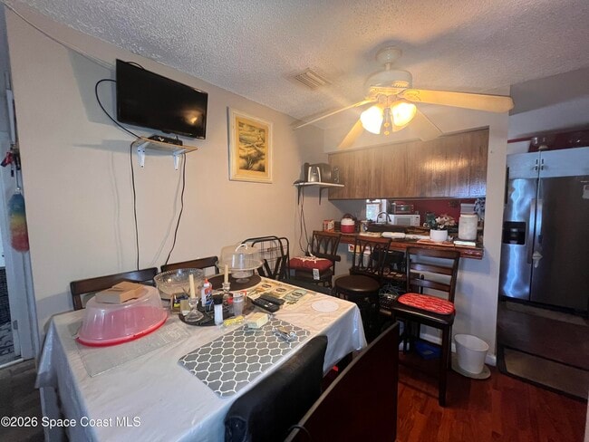 Building Photo - 1225 N Wickham Rd