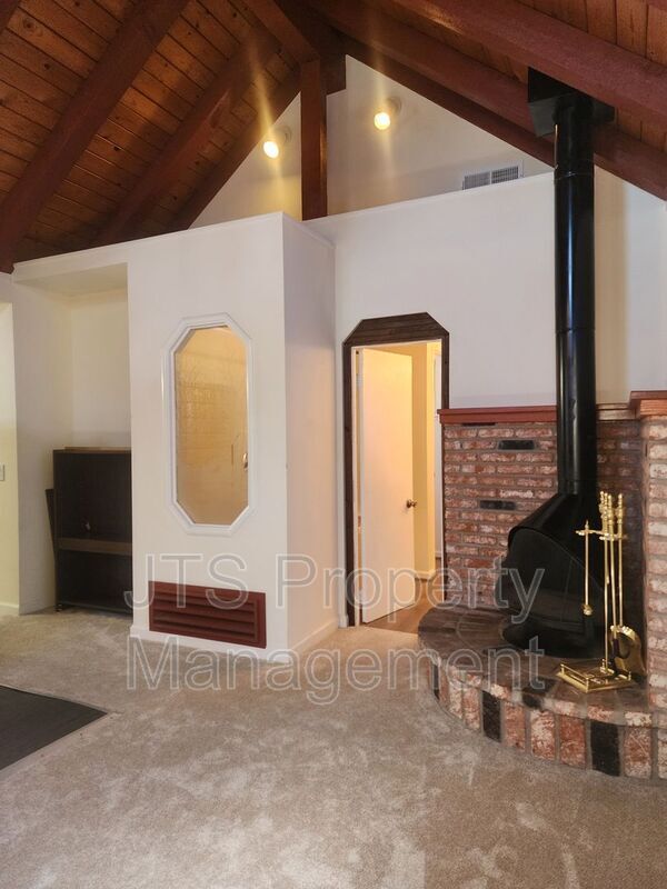 Building Photo - 8700 Winding Way