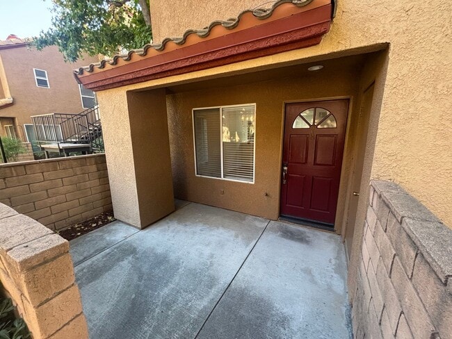Building Photo - 2-Bedroom Townhouse with Community Pool & ...