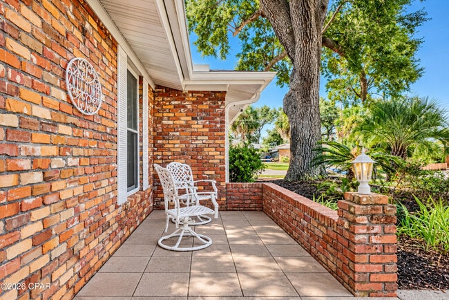 Building Photo - 4608 Sunset Dr