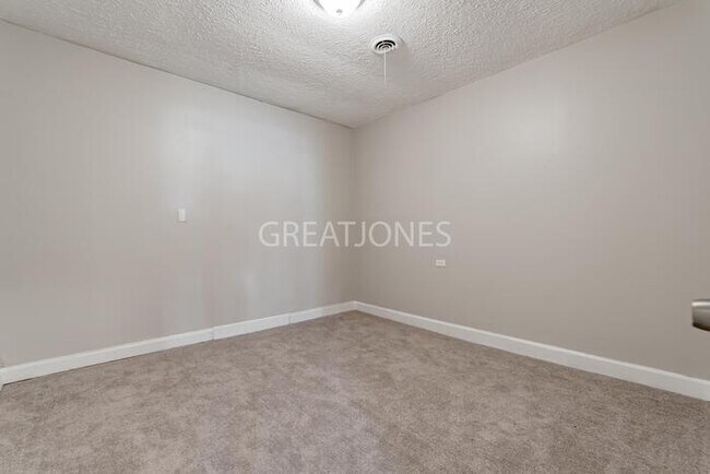 Building Photo - NOW OFFERING HALF OFF THE FIRST FULL MONTH...