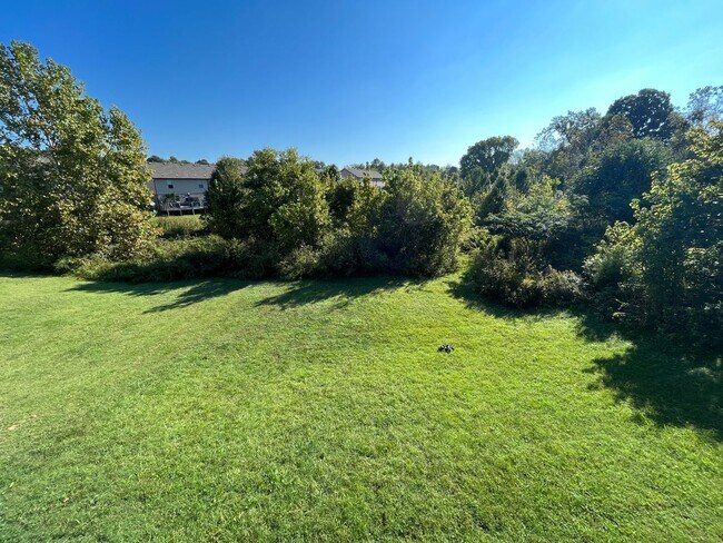 Building Photo - Available Now!  Beautiful ranch style home at Exit 1, pets allowed!