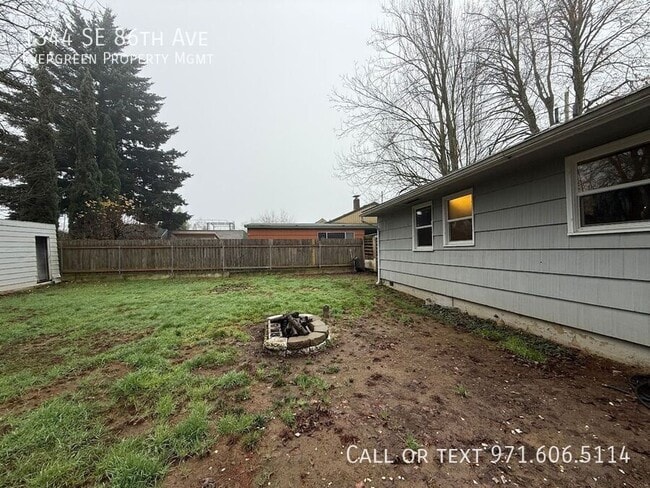 Building Photo - 1344 SE 86th Ave
