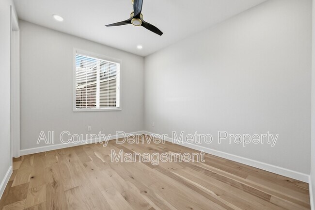 Building Photo - 16910 W 95th Pl