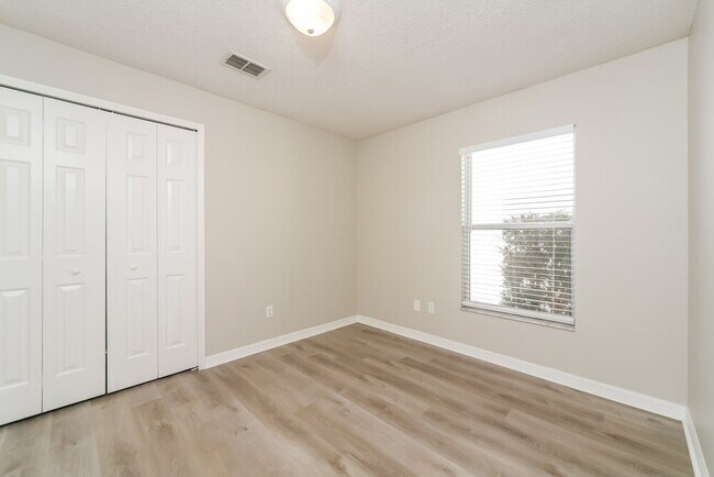 Building Photo - 1316 Whitewood Way