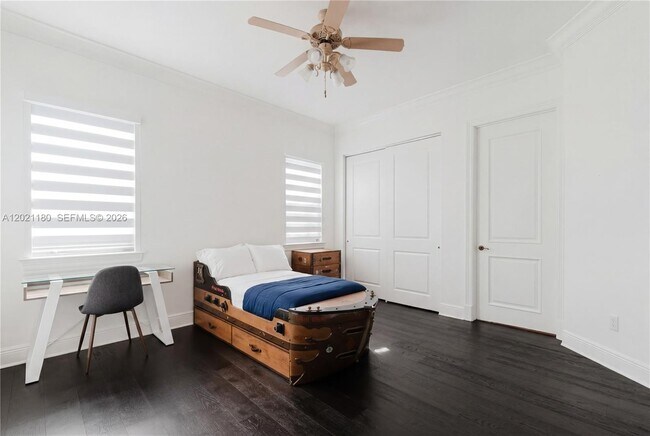 Building Photo - 7290 Lemon Grass Dr