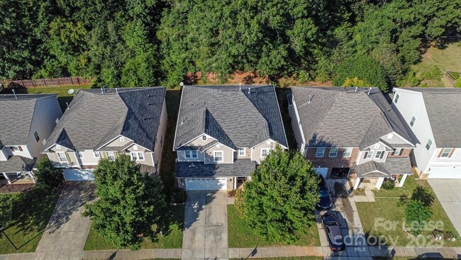 Building Photo - 15635 Normans Landing Dr