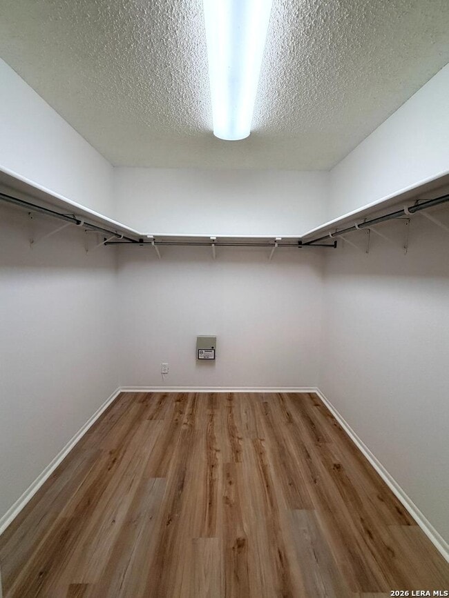 Building Photo - 9202 Roquefort