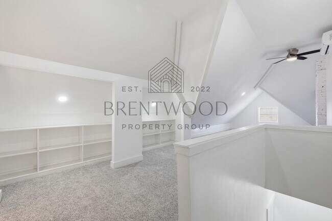 Building Photo - Fully Renovated 4bed, 3bath Home with Fenced In Yard