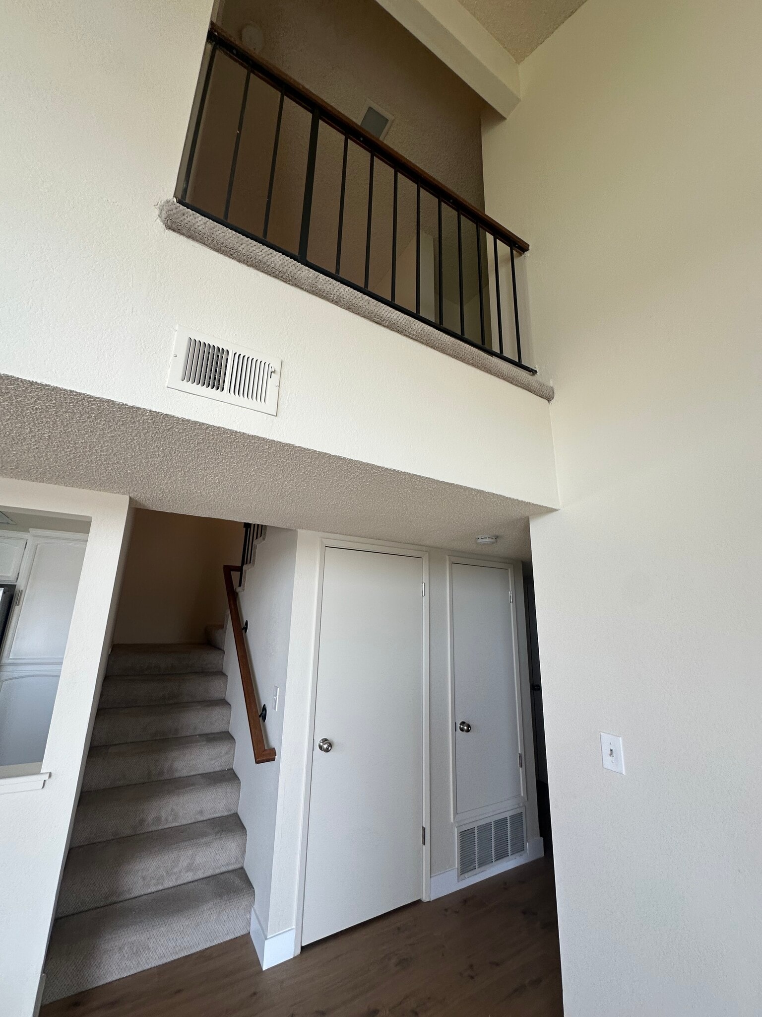 Building Photo - 2017 Vista del Mar