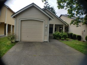 Building Photo - 8717 Wallingford Ln NE