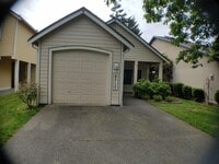 Building Photo - 8717 Wallingford Ln NE