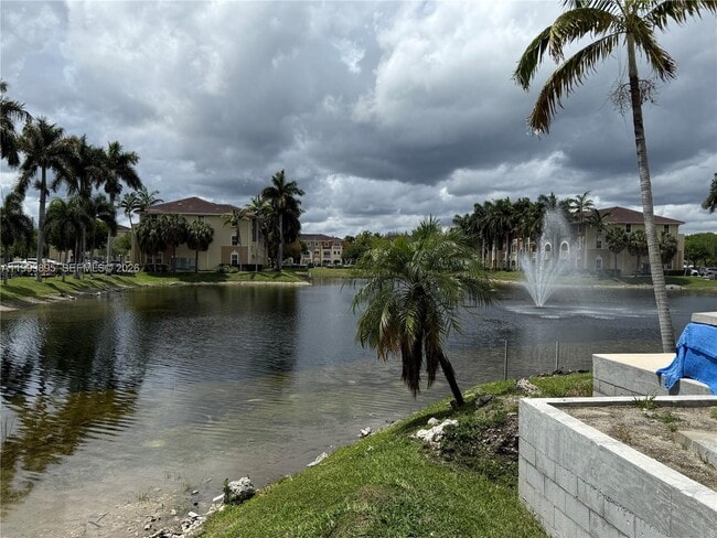 Building Photo - 8800 NW 107 Ct