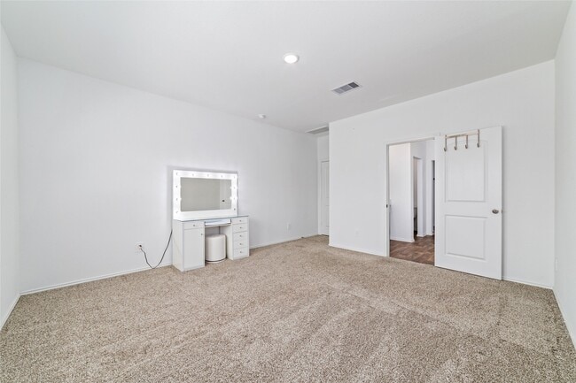 Building Photo - 5127 Radiant Dawn Dr