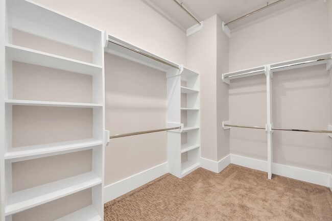 Building Photo - 783 Mansfield St