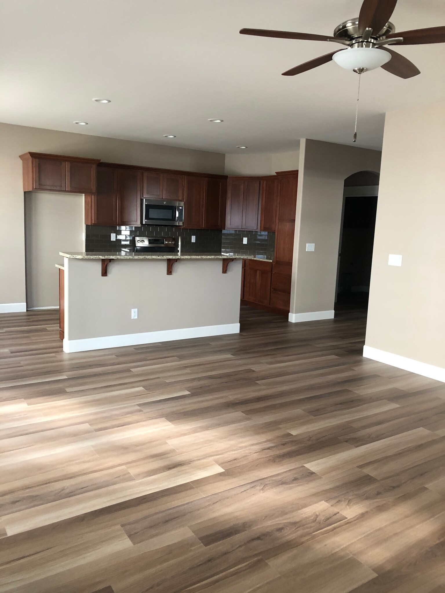 Building Photo - 8805 Juanita Dr