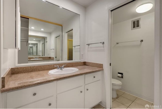 Building Photo - 1735 Woodland Ave