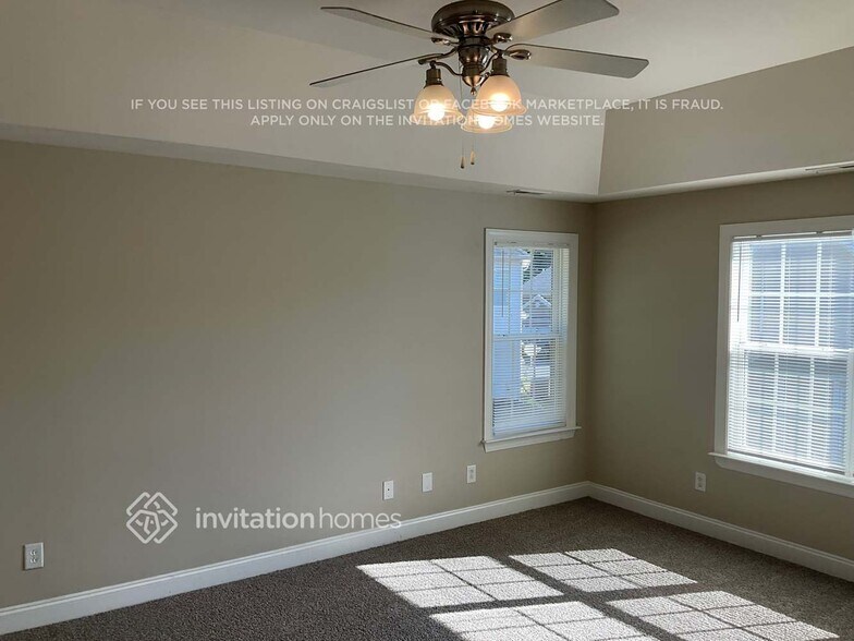 Building Photo - 8612 Ridgeline Ln