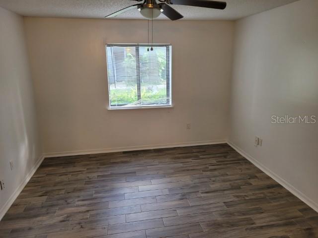 Building Photo - 196 Riverbend Dr