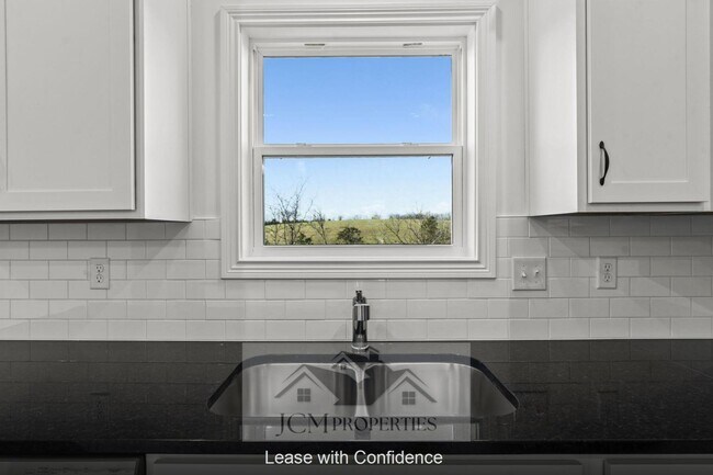 Building Photo - 929 Camden Ct