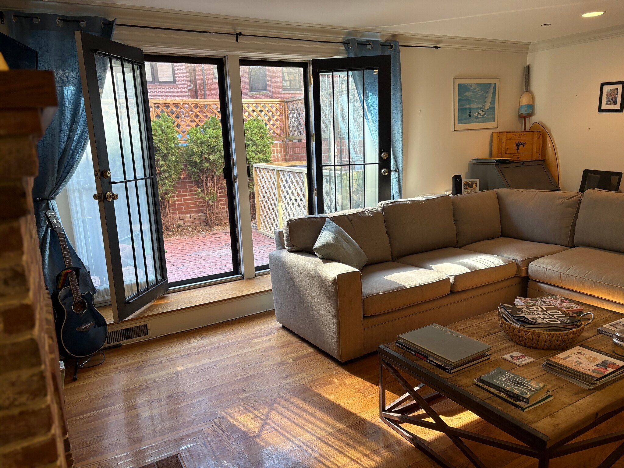 Building Photo - 331 Beacon St