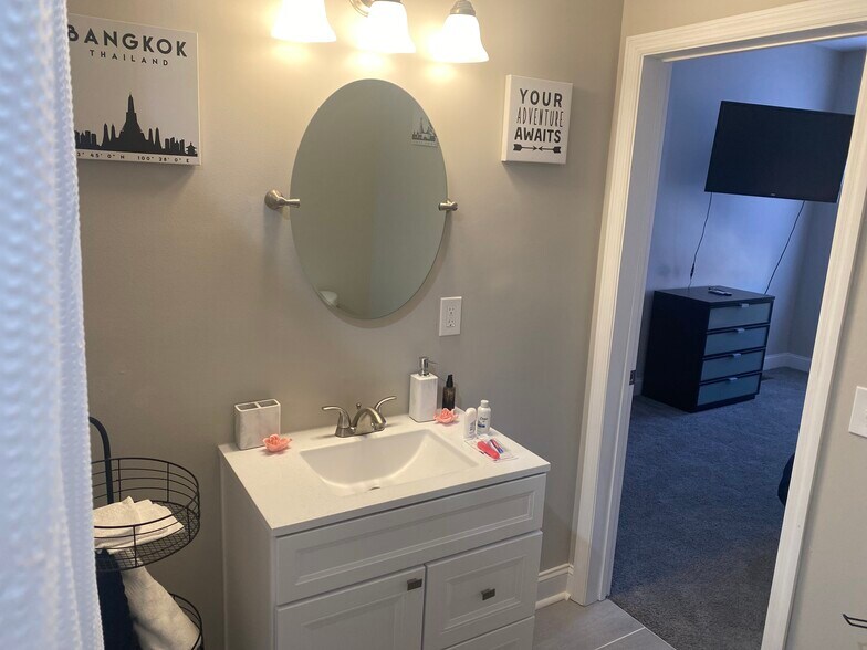 Building Photo - 1205 Cleveland St