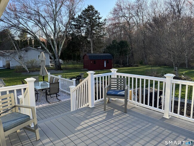 Building Photo - 15 Brookfield Dr