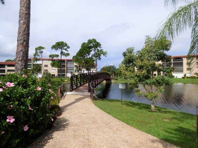 Building Photo - Rolls Landing Condo- Gated community with all the features