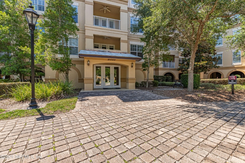 Building Photo - 4300 S Beach Pkwy