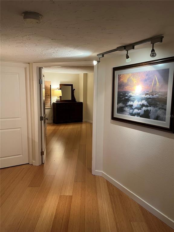 Building Photo - 435 S Gulfstream Ave