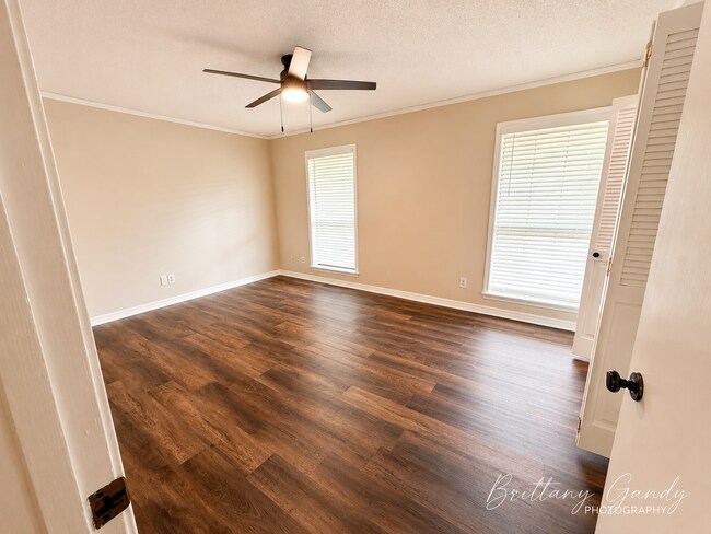 Building Photo - Rental Property on Frierson